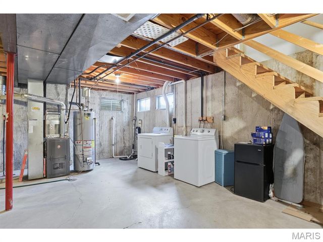 403 S Van Buren Avenue, St Louis, MO 63122