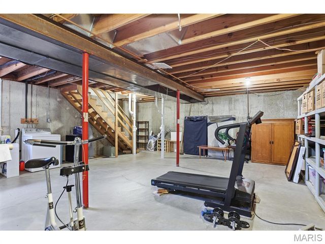 403 S Van Buren Avenue, St Louis, MO 63122