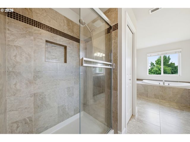 13314 Se TARALON Dr, Clackamas, OR 97015