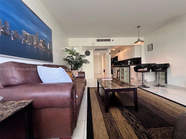 100 Lincoln Rd 634, Miami Beach, FL 33139