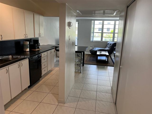 100 Lincoln Rd 634, Miami Beach, FL 33139