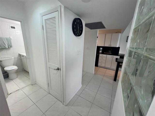 100 Lincoln Rd 634, Miami Beach, FL 33139