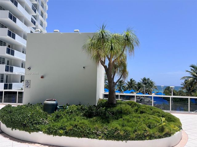 100 Lincoln Rd 634, Miami Beach, FL 33139