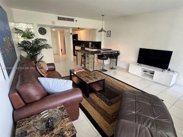 100 Lincoln Rd 634, Miami Beach, FL 33139