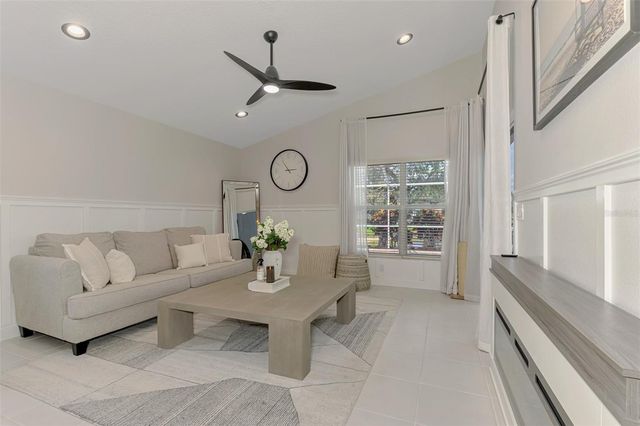 5261 HIGHBURY CIRCLE, Sarasota, FL 34238