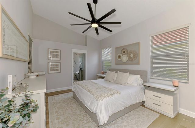 5261 HIGHBURY CIRCLE, Sarasota, FL 34238