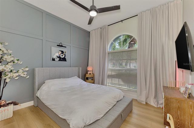 5261 HIGHBURY CIRCLE, Sarasota, FL 34238