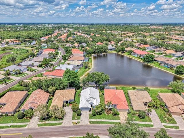 5261 HIGHBURY CIRCLE, Sarasota, FL 34238