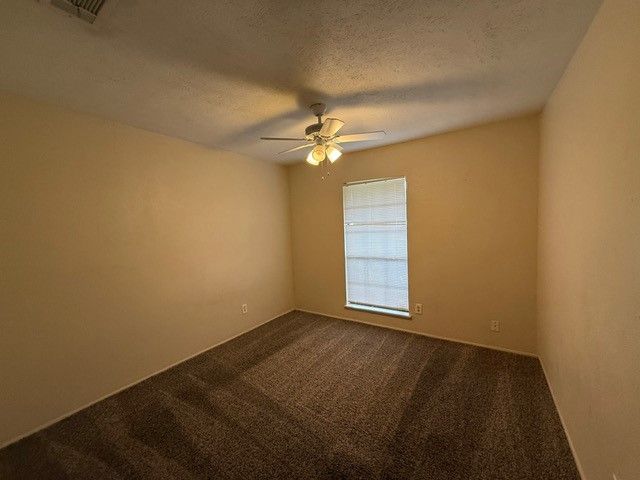 828 Wood Glen, Desoto, TX 75115