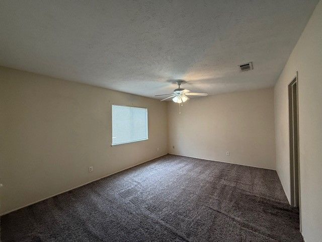 828 Wood Glen, Desoto, TX 75115
