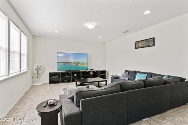 3315 RIDGEVIEW Drive, Green Cove Springs, FL 32043