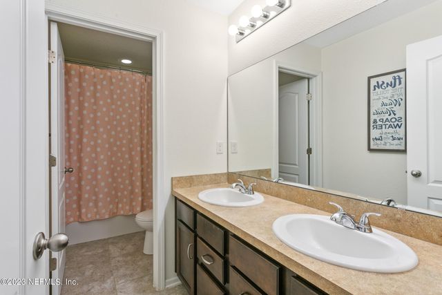 3315 RIDGEVIEW Drive, Green Cove Springs, FL 32043