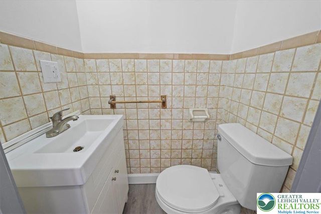 2219 Fuller Street, Whitehall Twp, PA 18052