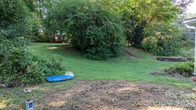 3221 1st Avenue Drive SE, Conover, NC 28613