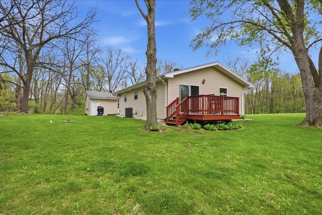 N2852 Schofield ROAD, Lake Geneva, WI 53147