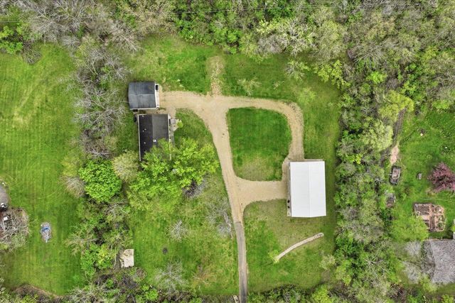 N2852 Schofield ROAD, Lake Geneva, WI 53147