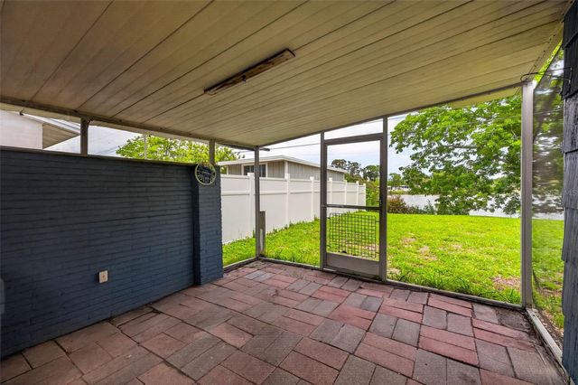6819 MEADOWLAWN DRIVE N, St Petersburg, FL 33702