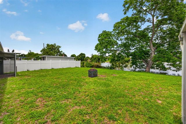 6819 MEADOWLAWN DRIVE N, St Petersburg, FL 33702