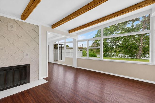 6819 MEADOWLAWN DRIVE N, St Petersburg, FL 33702