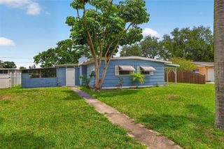 6819 MEADOWLAWN DRIVE N, St Petersburg, FL 33702