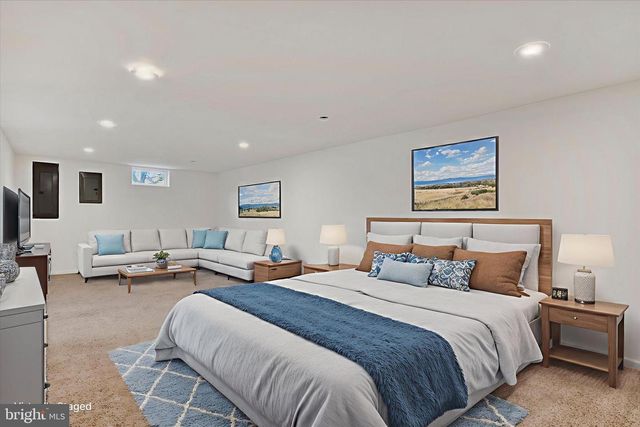 10 USZTICS LN, Dauphin, PA 17018