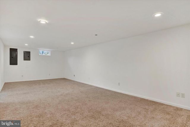 10 USZTICS LN, Dauphin, PA 17018