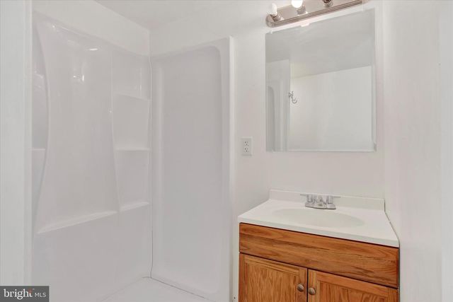 10 USZTICS LN, Dauphin, PA 17018