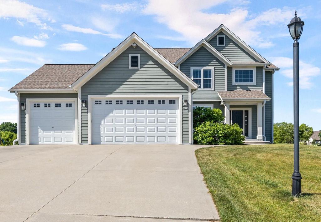 2872 Woodland DRIVE, Jackson, WI 53037