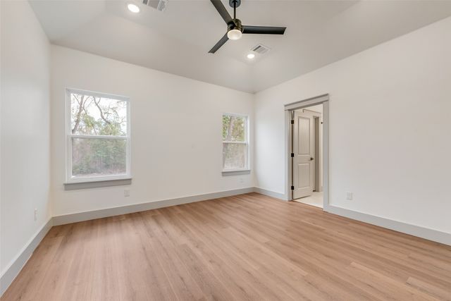 14583 Cherokee Lane, Log Cabin, TX 75148