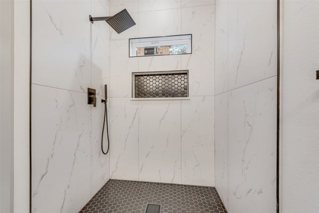 14583 Cherokee Lane, Log Cabin, TX 75148