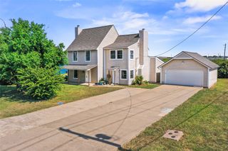 100 Howland Lane, Waxahachie, TX 75167