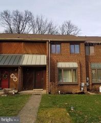 132 NEYLAND CT, Exton, PA 19341