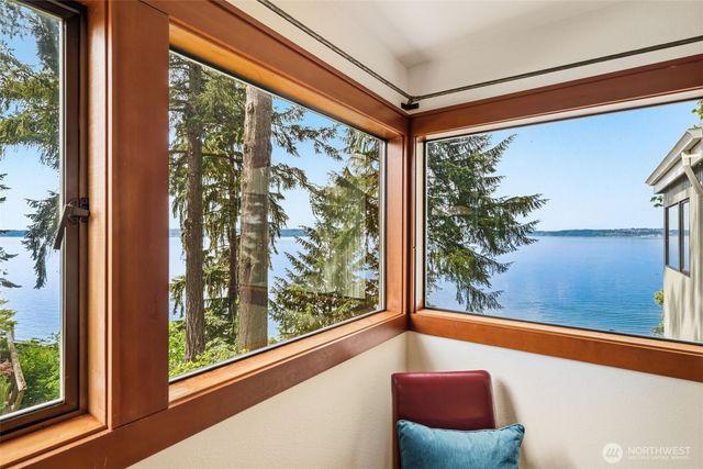 104 SW 291st Street, Federal Way, WA 98023