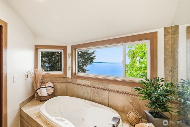 104 SW 291st Street, Federal Way, WA 98023