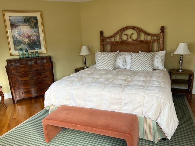 611 Wolcott Avenue, Middletown, RI 02842