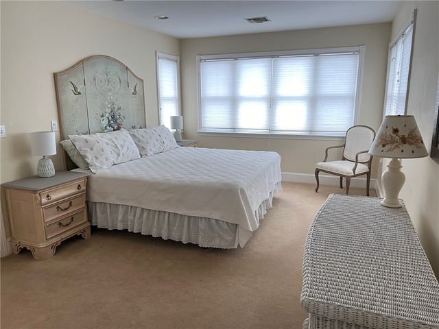 611 Wolcott Avenue, Middletown, RI 02842