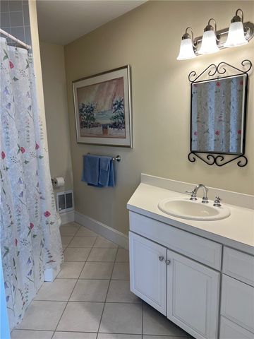 611 Wolcott Avenue, Middletown, RI 02842