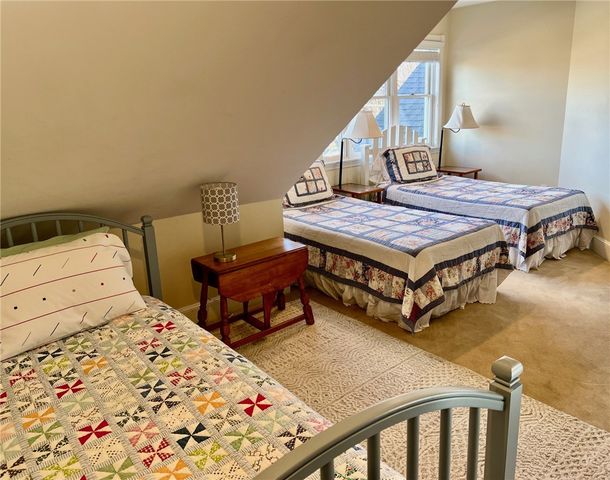 611 Wolcott Avenue, Middletown, RI 02842