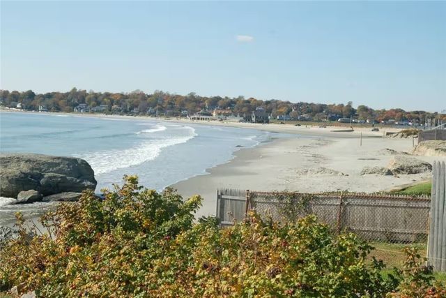 611 Wolcott Avenue, Middletown, RI 02842