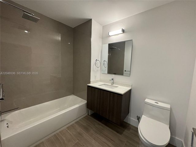 1938 Jackson St 503, Hollywood, FL 33020