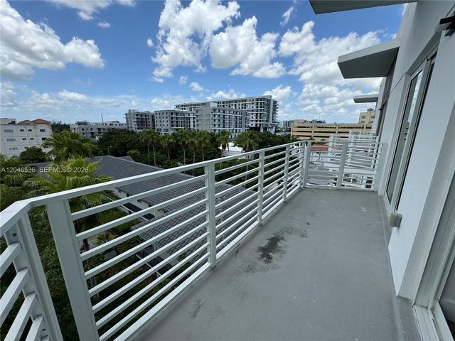 1938 Jackson St 503, Hollywood, FL 33020