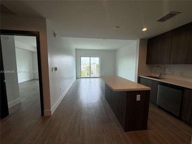 1938 Jackson St 503, Hollywood, FL 33020