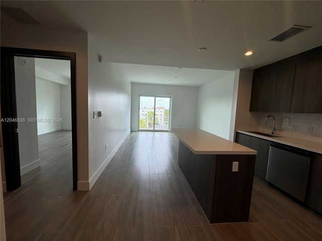 1938 Jackson St 503, Hollywood, FL 33020