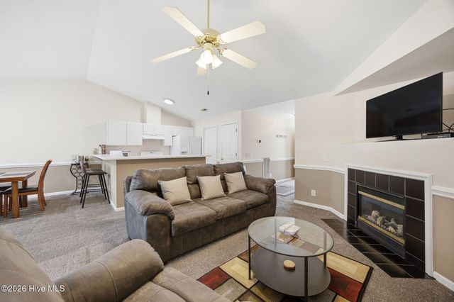 2223 Locksley Woods Drive G, Greenville, NC 27858