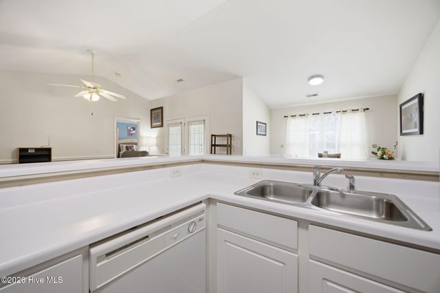 2223 Locksley Woods Drive G, Greenville, NC 27858