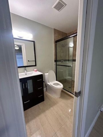 4757 Sunny Palm Circle B, West Palm Beach, FL 33415