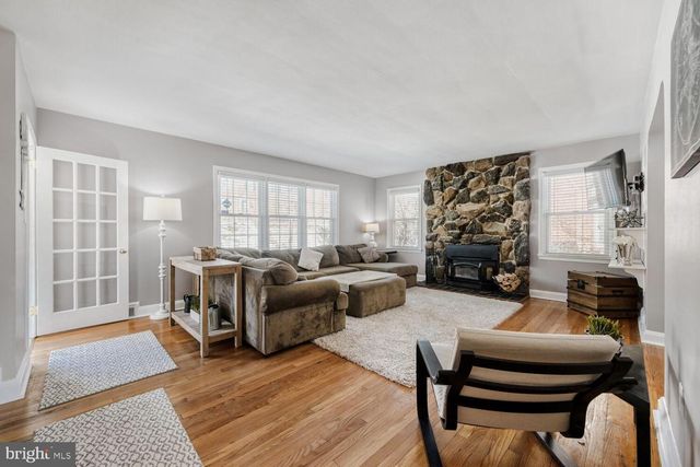 8127 GLEN GARY RD, Towson, MD 21286