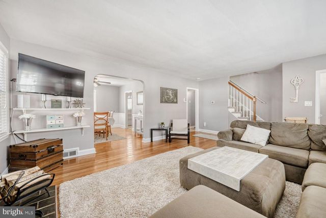 8127 GLEN GARY RD, Towson, MD 21286