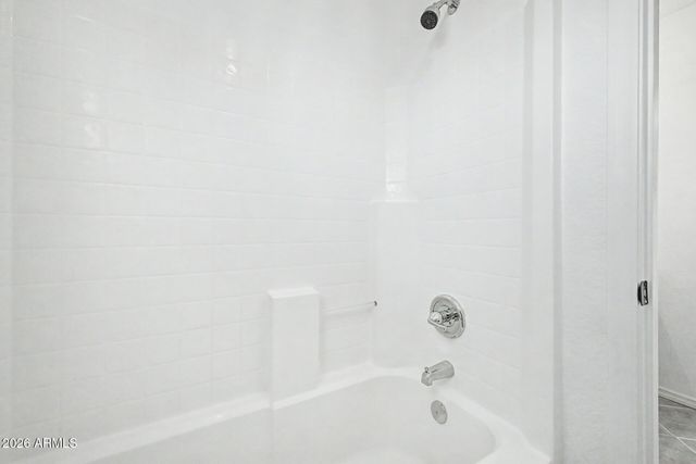 8002 W PRESTON Lane, Phoenix, AZ 85043
