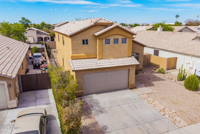 8002 W PRESTON Lane, Phoenix, AZ 85043